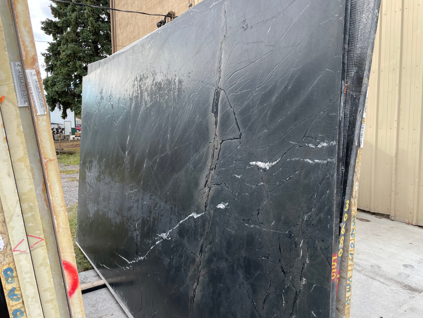 Diamond Black Leathered